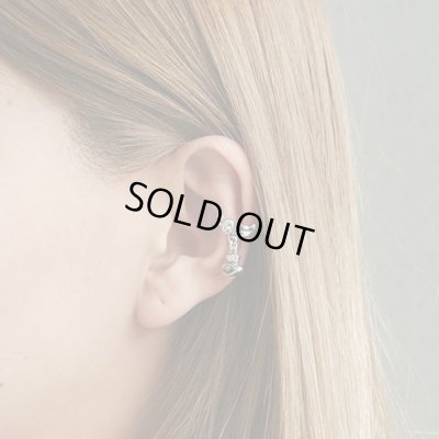 ペローナ「帽子」イヤーカフ