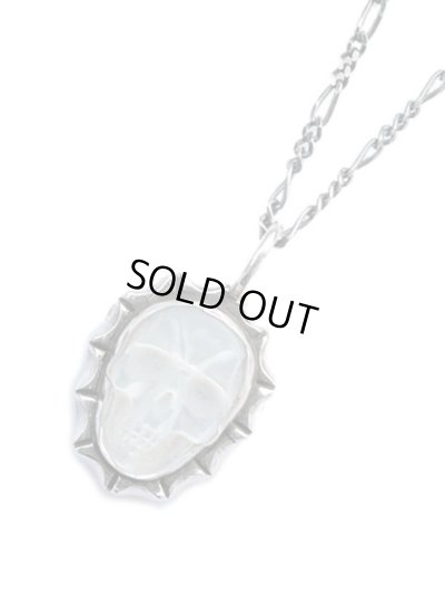 ジョニーデップ愛用アクセサリー「リーダウニー」スカルペンダント（マザーオブパール）