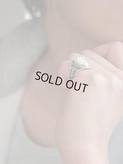 ジョニーデップ愛用アクセサリー「リーダウニー」スカルリング(ハウライト)