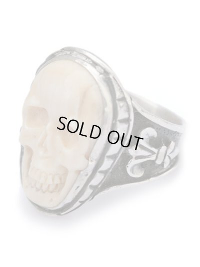 ジョニーデップ愛用アクセサリー「リーダウニー」ラージスカルリング(マンモスの牙)