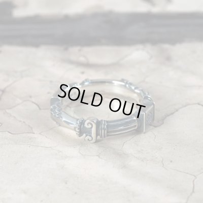 古代ギリシャ建築の円柱からイメージしたシルバーリング｜Guardia/ガルディア