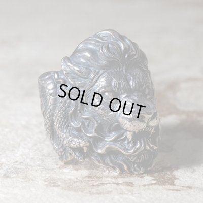 魔獣キメラのシルバーリング｜ライオン、山羊、蛇の複合魔獣