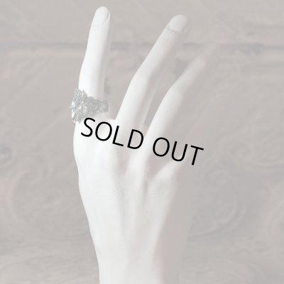 グリフィンのシルバーリング。鷲と獅子の身体を併せ持つ伝説の生物｜Guardia/ガルディア