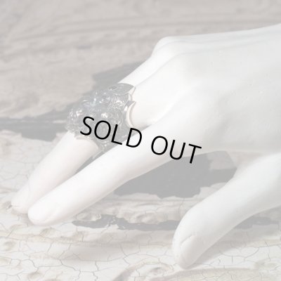 悪鬼を喰らう黒き女神カーリーのシルバーリング｜Guardia/ガルディア