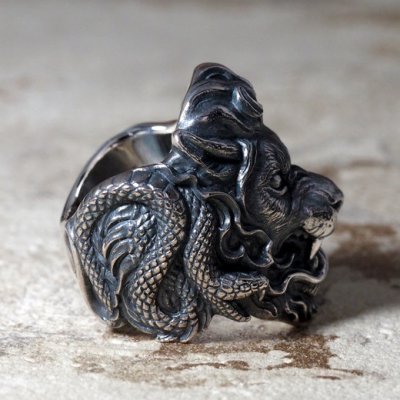 魔獣キメラのシルバーリング|ライオン、山羊、蛇の複合魔獣