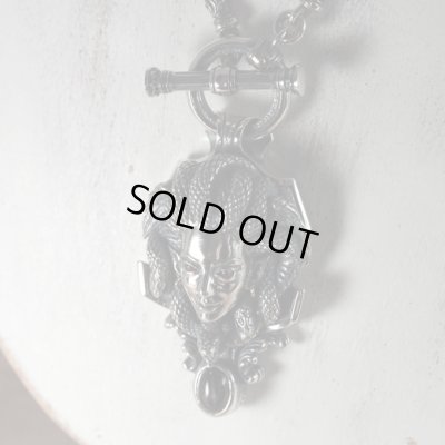 メデューサのシルバーネックレス｜Guardia/ガルディア