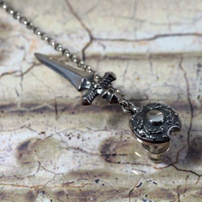 ダガーと鏃(やじり)のシルバーピアス|Guardia/ガルディア