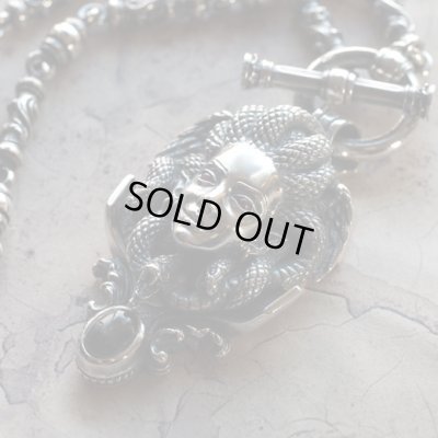 メデューサのシルバーネックレス｜Guardia/ガルディア