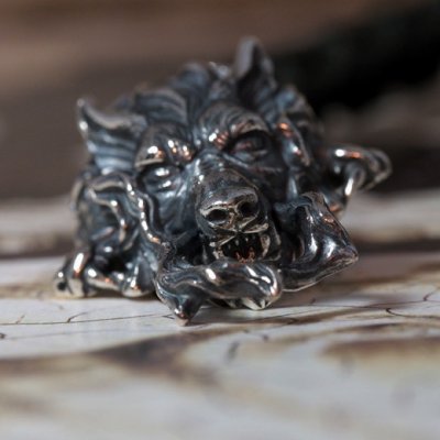 ケルベロスのレザーブレスレット｜Guardia/ガルディア