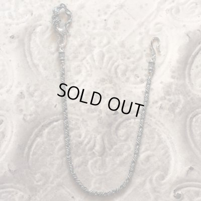 ガルディアのシルバーウォレットチェーン。月桂樹に身を変えた女性ダフネをモチーフとした作品