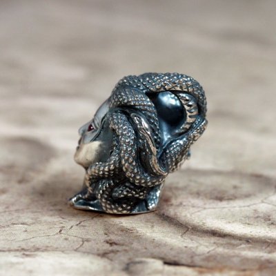 メデューサのシルバーペンダント|Guardia/ガルディア