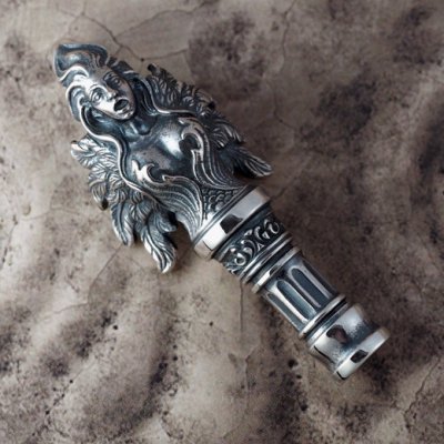 セイレーンのシルバーペンダント。美しい歌声で船乗りを惑わせる魔物|Guardia/ガルディア