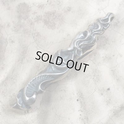 女性の彫像をモチーフにしたシルバーペンダント｜Guardia/ガルディア