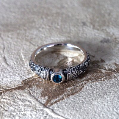 西洋の柱をモチーフにしたシルバーリング|Guardia/ガルディア