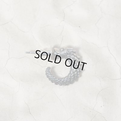 ベビーウロボロスのシルバーピアス｜Guardia/ガルディア