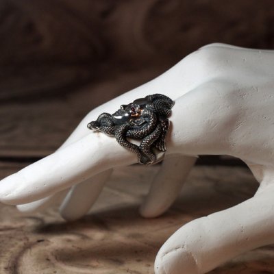 メデューサのシルバーリング|Guardia/ガルディア