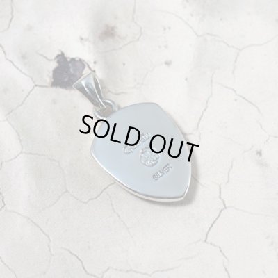 小振りな盾のシルバーペンダント｜Guardia/ガルディア