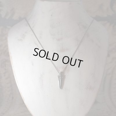 鏃（やじり）のシルバーペンダント「アローヘッド」｜Guardia/ガルディア