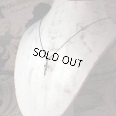 シンプルなダガーペンダント｜Guardia/ガルディア