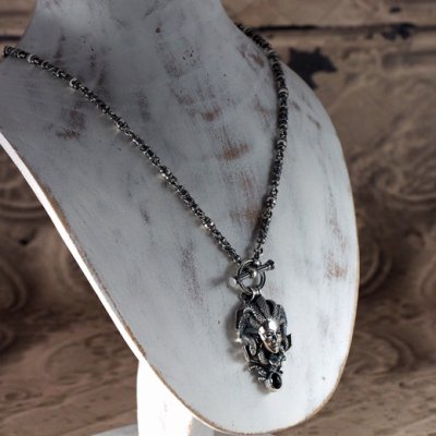 メデューサのシルバーネックレス|Guardia/ガルディア