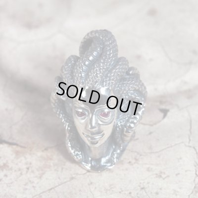 メデューサのシルバーペンダント｜Guardia/ガルディア