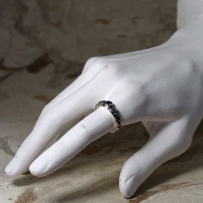 西洋の柱をモチーフにしたシルバーリング|Guardia/ガルディア