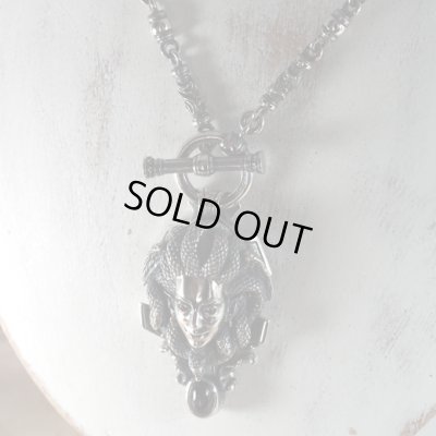 メデューサのシルバーネックレス｜Guardia/ガルディア