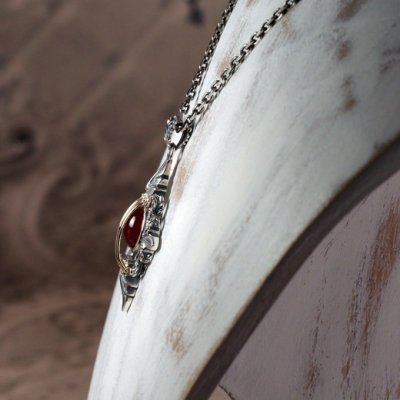 太陽の神アポロンをイメージしたシルバーペンダント|Guardia/ガルディア