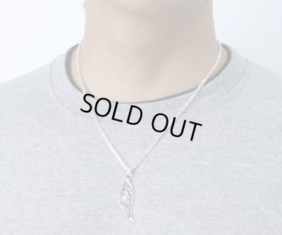 【ペアネックレス セット】フェザーネックレス(ブラック&ホワイト)/AQUA SILVER(アクアシルバー)