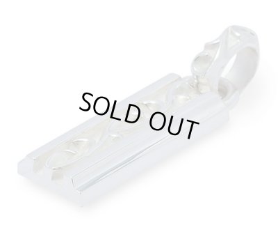 【ペアネックレス セット】アラベスクプレート（ブラック＆ホワイト）/AQUA SILVER（アクアシルバー）