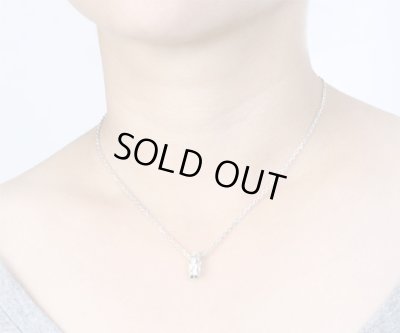 【ペアネックレス セット】3ストーンフープネックレス（ブラックストーン＆クリアストーン）/AQUA SILVER（アクアシルバー）