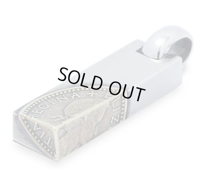 ６ペンスコインペンダント（シルバー＆ブラス） /AQUA SILVER（アクアシルバー）