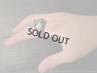 [スカルリング]ラージタナトスリング２（ブラス）/Quetzal（ケツァール）