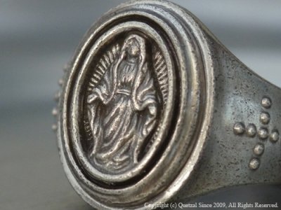 スモールマリアオーバルリング（シルバーver.）/Quetzal（ケツァール）