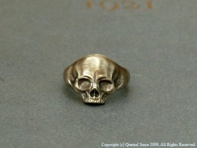 [スカルリング]ミニタナトスリング（シルバー）/Quetzal（ケツァール）