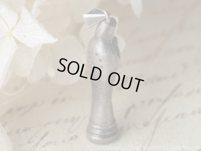 [マリア/祈り]プレイングペンダント（シルバー）/Quetzal（ケツァール）