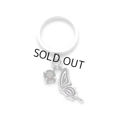 片羽と宝石 蝶のチャームリング｜FUNKOUTS-ageha【ファンクアウツ-アゲハ】