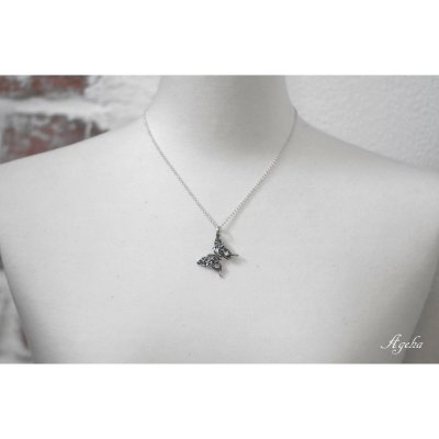 唐草柄のアゲハ蝶ペンダント｜FUNKOUTS-ageha【ファンクアウツ-アゲハ】