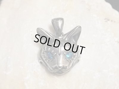 【ネコ 猫ネックレス】Cait Sith has Blue CZ Eyes｜gush（ガッシュ）