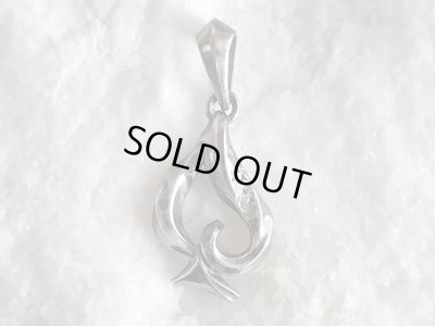 【スペード ネックレス】Twisted Spade（Stone Setting Style / CZ）｜gush（ガッシュ）