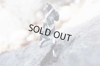 【シルバー キーホルダー】カエルのキーホルダー｜gush（ガッシュ）