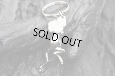 【シルバー キーホルダー】カエルのキーホルダー｜gush（ガッシュ）