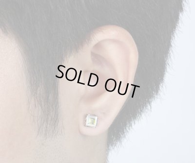 アラベスク スクエアシルバーストーンピアスDBZ/AQUA SILVER（アクアシルバー）