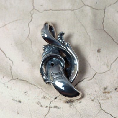 [フェザーネックレス] Musa（ムーサ）｜Guardia/ガルディア