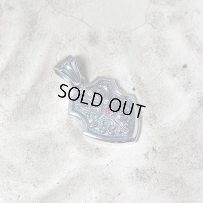 [クロスエンブレム ネックレス] Crossed Acanthus（クロストアカンサス）｜Guardia/ガルディア