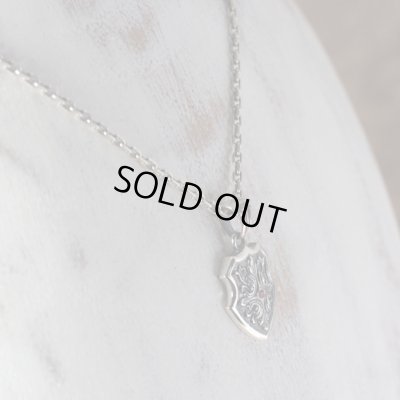 [クロスエンブレム ネックレス] Crossed Acanthus（クロストアカンサス）｜Guardia/ガルディア