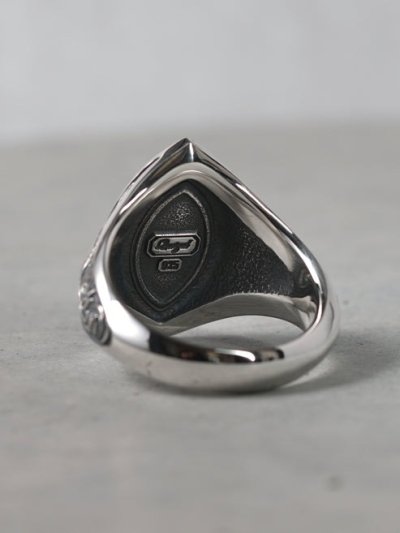 ケツァール/[唐草/アラベスクリング] スクロール シグネットリング マーキス （スモール）/Quetzal