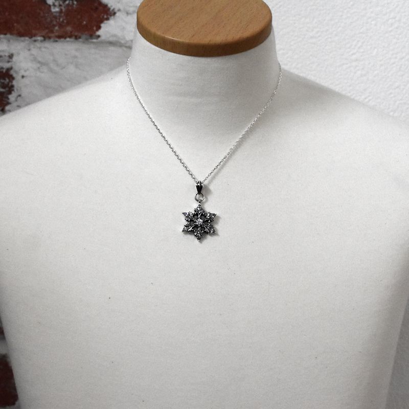 クールダスト/[雪の結晶 シルバーネックレス] snow crystal pendant 