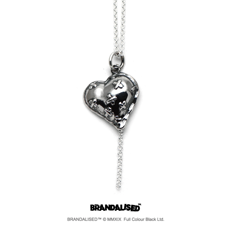 [ブランダライズド 公式コラボアクセサリー] Banksy ”Bandaged Heart” Pendant/バンクシー バンデージドハートペンダント 【cooldust×BRANDALISED™ 】