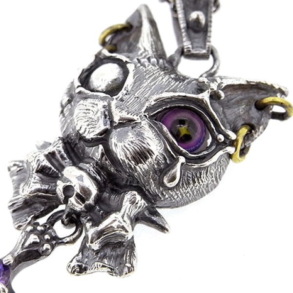 可愛い猫のペンダント「オメガ」｜anima exists in all creation